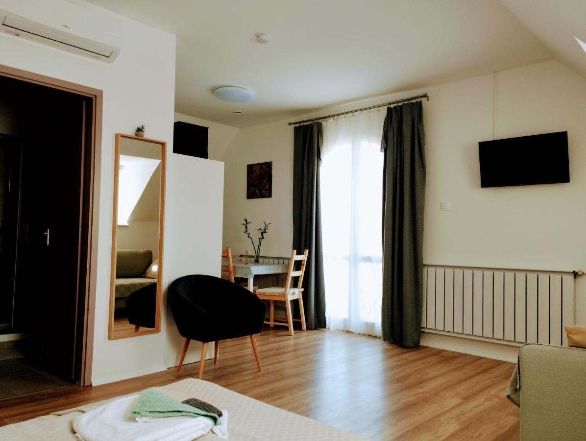 Regori Haz Hotel Balatongyorok Luaran gambar