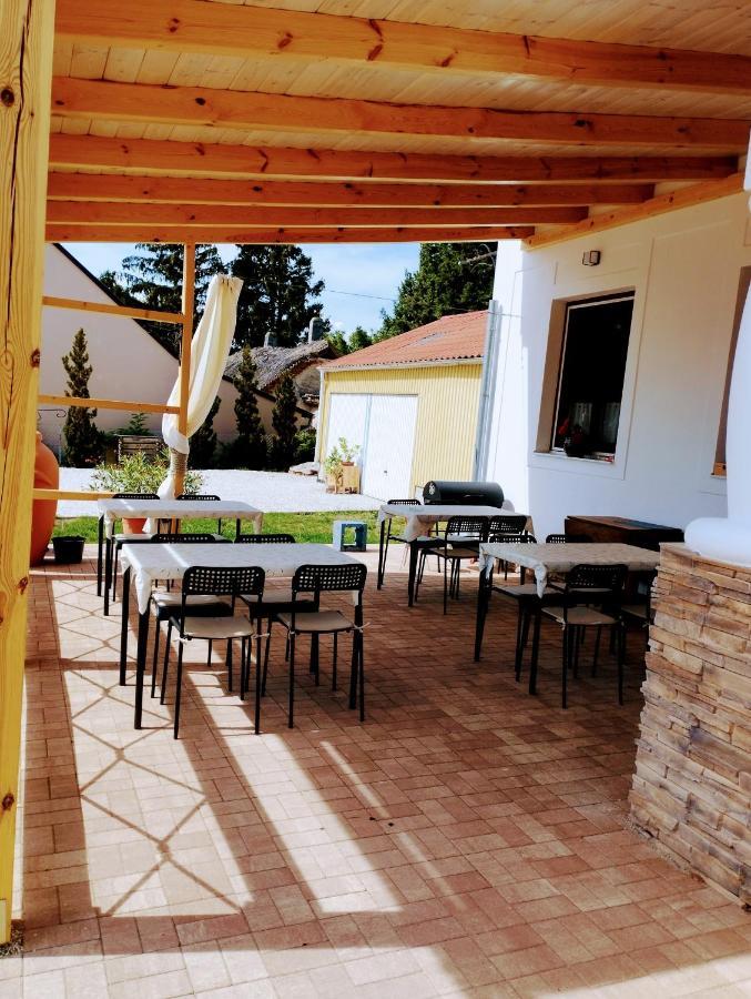 Regori Haz Hotel Balatongyorok Luaran gambar