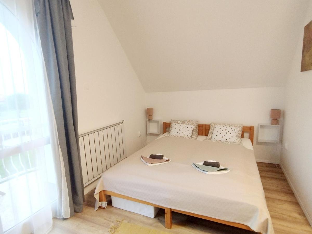 Regori Haz Hotel Balatongyorok Luaran gambar