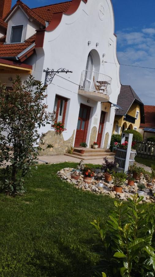 Regori Haz Hotel Balatongyorok Luaran gambar