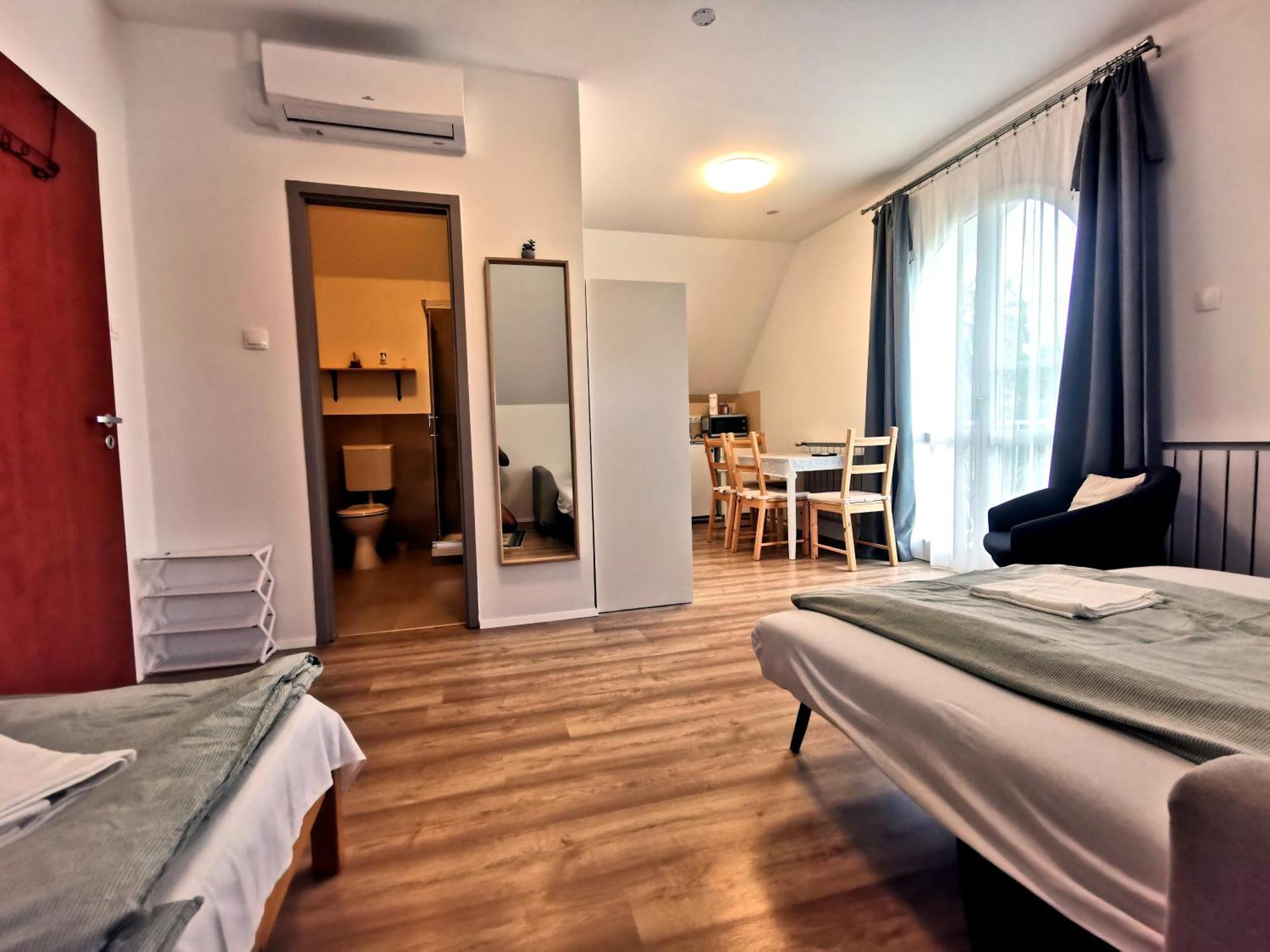 Regori Haz Hotel Balatongyorok Luaran gambar